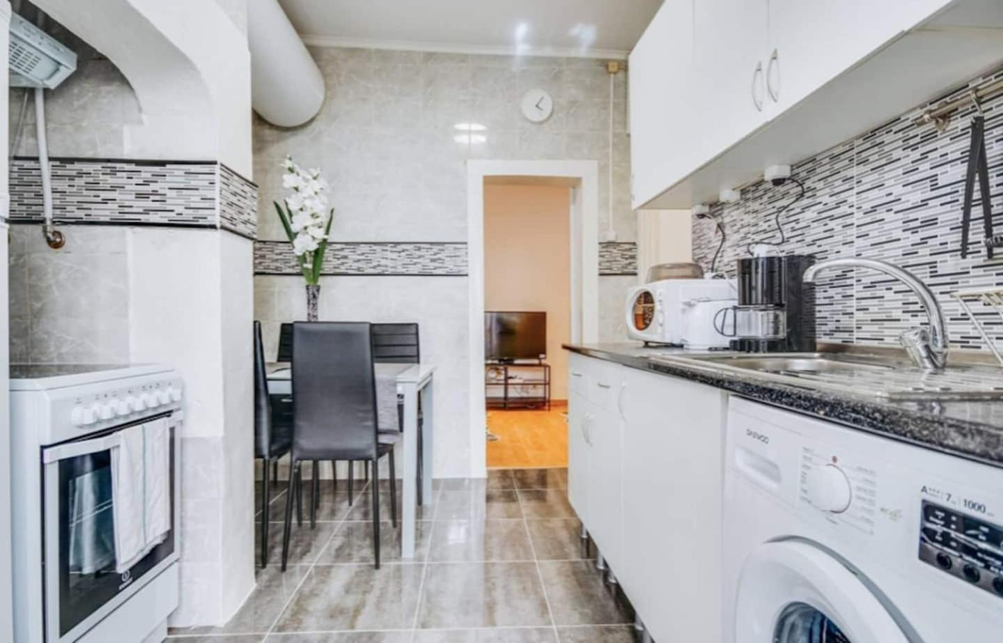 3 Bedroom Apartment In Baixa With River View Lisbon Exterior photo